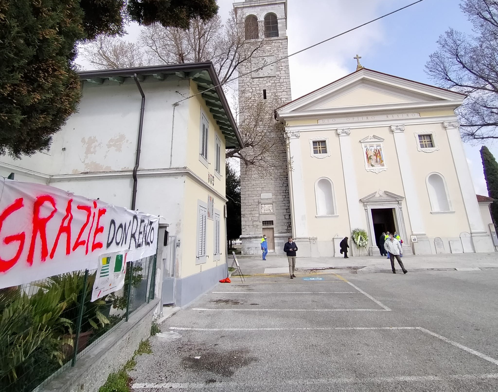 Un uomo fedele alla Chiesa degli ultimi, il ricordo di don Renzo vivrà in chi l'ha conosciuto
